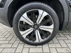Volvo XC40 (2022) thumbnail 4