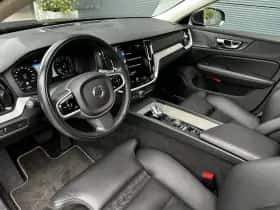Volvo V60 (2021) thumbnail 4