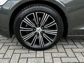 Volvo V60 (2021) thumbnail 33