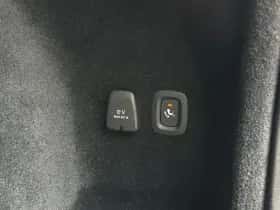 Volvo V60 (2021) thumbnail 39