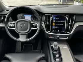 Volvo V60 (2021) thumbnail 5