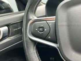 Volvo XC40 (2021) thumbnail 13