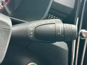 Volvo XC40 (2021) thumbnail 16