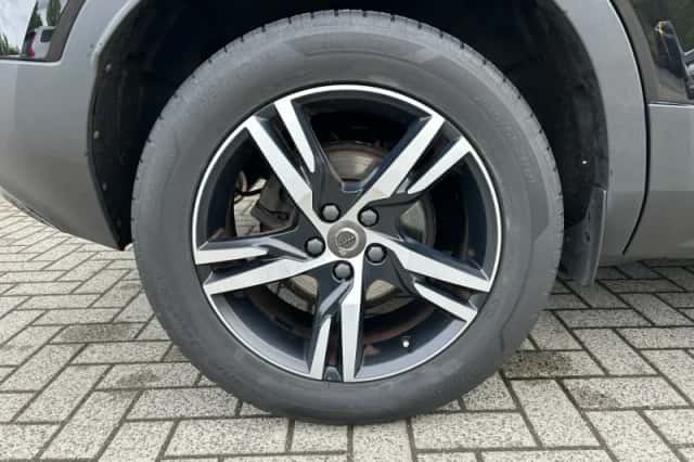 Volvo XC40 (2021) thumbnail 4