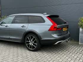 Volvo V90 (2018) thumbnail 13
