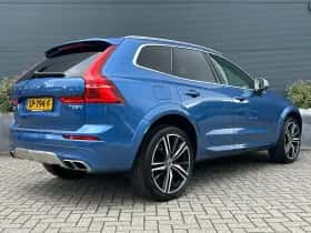 Volvo XC60 (2018) thumbnail 2