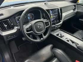 Volvo XC60 (2018) thumbnail 7