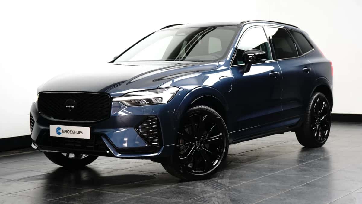 Volvo XC60 (2026) — foto 1