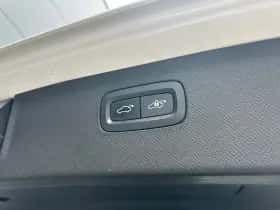 Volvo XC90 (2021) thumbnail 24