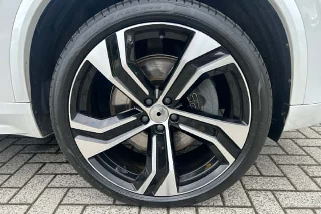 Volvo XC90 (2021) thumbnail 4