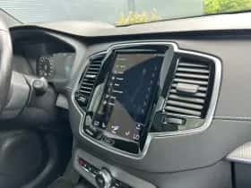 Volvo XC90 (2021) thumbnail 35