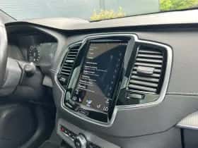 Volvo XC90 (2021) thumbnail 36