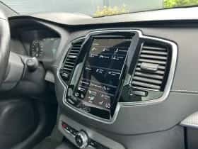 Volvo XC90 (2021) thumbnail 37