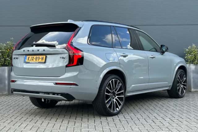 Volvo XC90 (2026) thumbnail 2