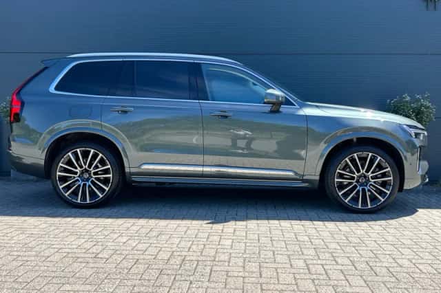 Volvo XC90 (2026) thumbnail 3