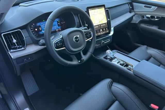 Volvo XC90 (2026) thumbnail 6