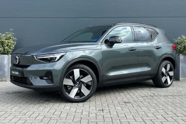 Volvo EX40 (2026) thumbnail 1