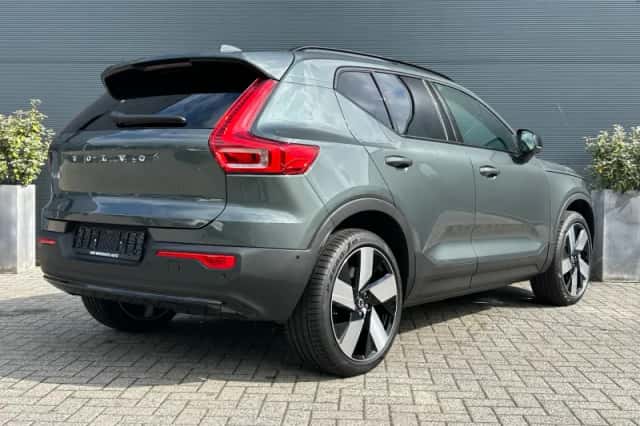 Volvo EX40 (2026) thumbnail 2