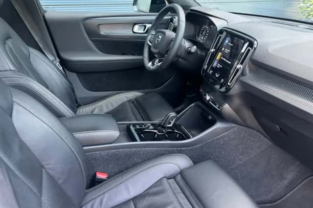 Volvo XC40 (2022) thumbnail 6