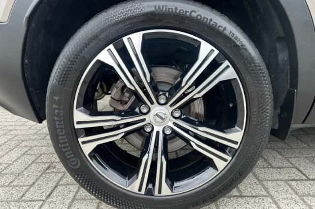 Volvo XC40 (2021) thumbnail 4