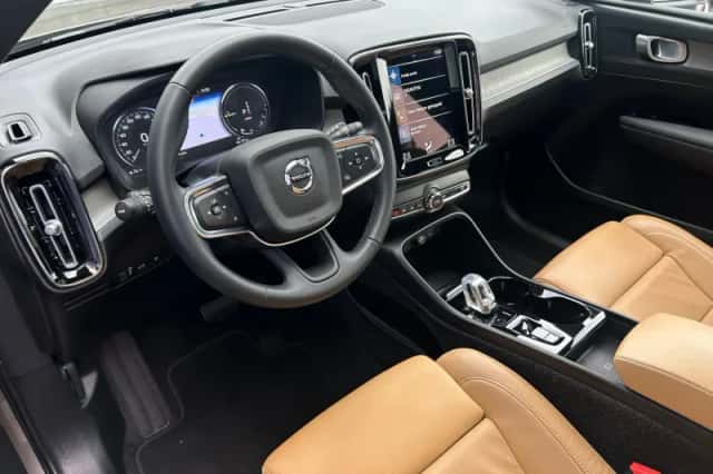 Volvo XC40 (2021) thumbnail 6