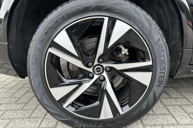 Volvo XC90 (2022) thumbnail 4