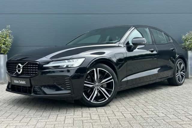 Volvo S60 (2022) thumbnail 1
