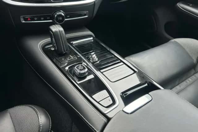 Volvo S60 (2022) thumbnail 6