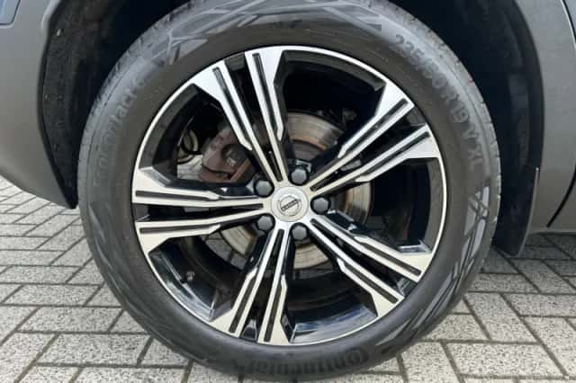 Volvo XC40 (2021) thumbnail 4