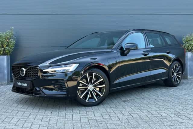 Volvo V60 (2025) thumbnail 1