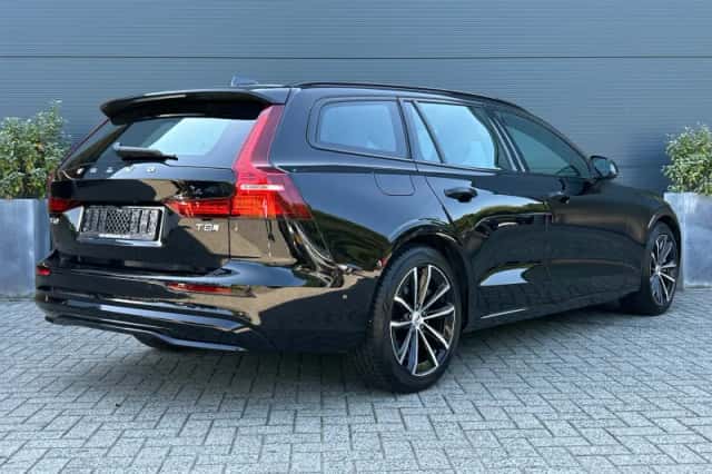 Volvo V60 (2025) thumbnail 2