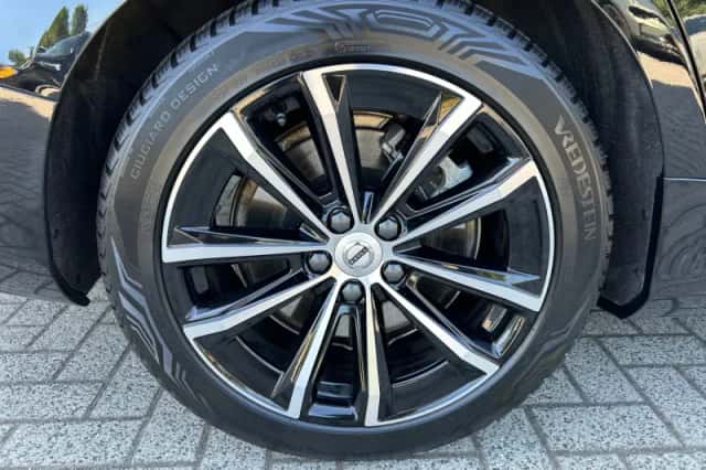 Volvo V60 (2025) thumbnail 4