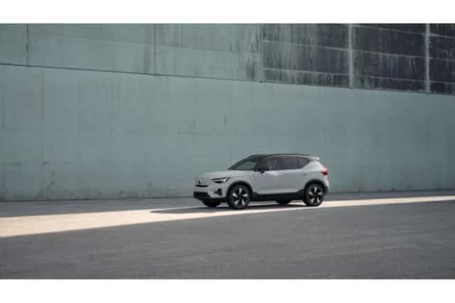 Volvo EX40 (2025) thumbnail 6