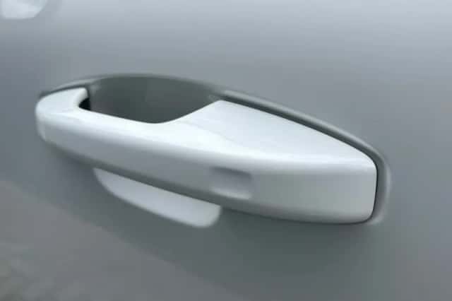 Volvo EX40 (2025) thumbnail 5