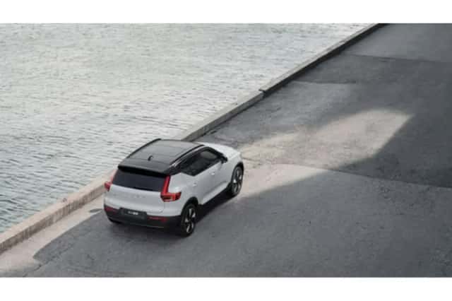 Volvo EX40 (2025) thumbnail 6
