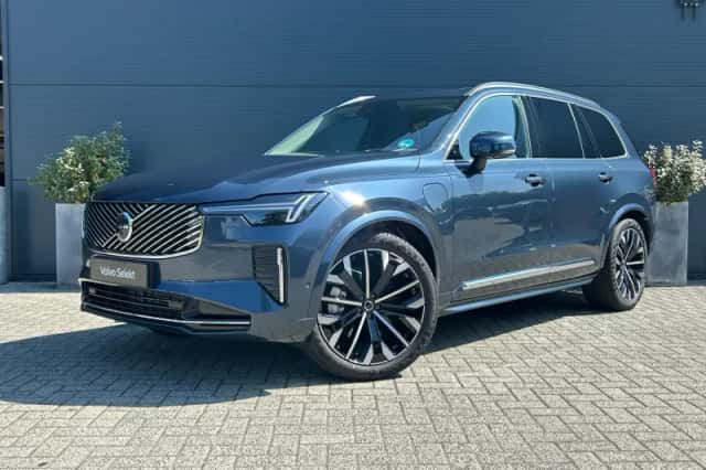 Volvo XC90 (2025) thumbnail 1
