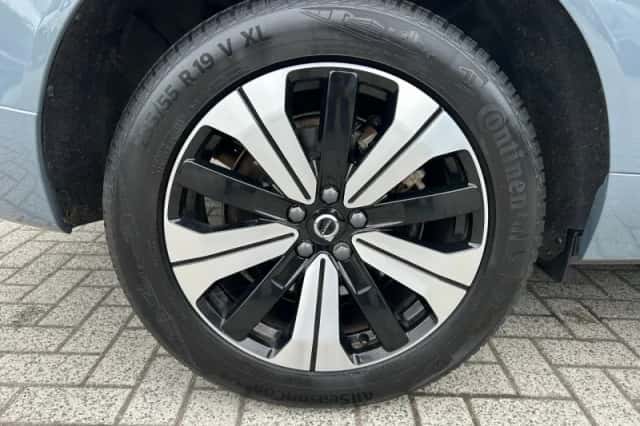 Volvo XC60 (2023) thumbnail 4