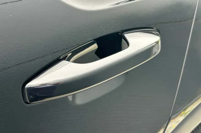 Volvo XC40 (2022) thumbnail 5
