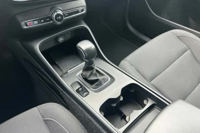 Volvo XC40 (2021) thumbnail 6