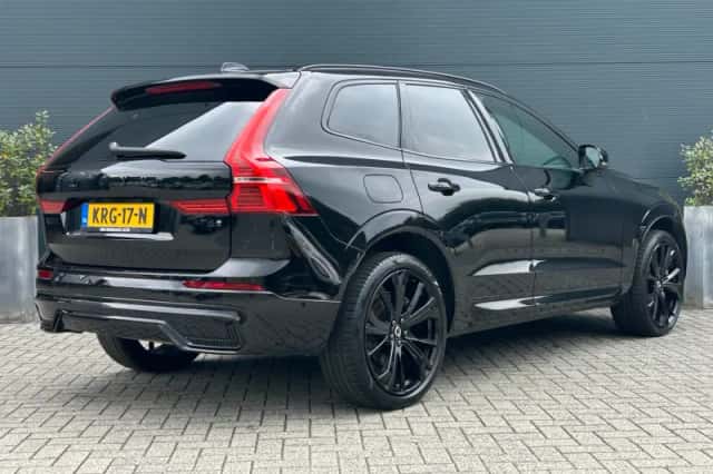 Volvo XC60 (2025) thumbnail 2