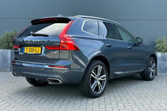 Volvo XC60 (2020) thumbnail 2