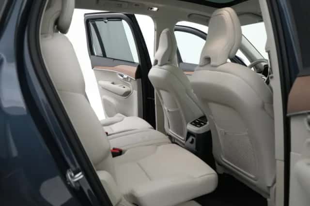 Volvo XC90 (2022) thumbnail 12