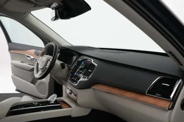 Volvo XC90 (2022) thumbnail 13