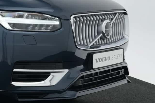 Volvo XC90 (2022) thumbnail 23