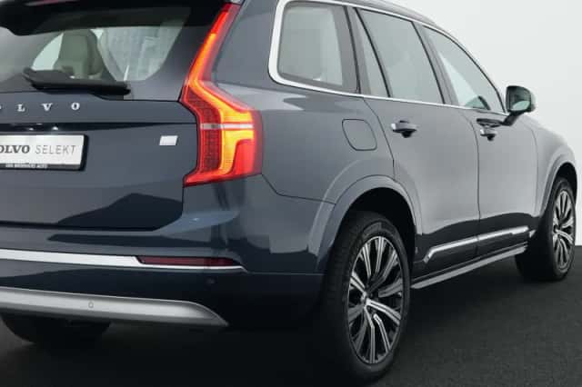 Volvo XC90 (2022) thumbnail 24
