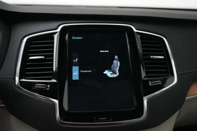 Volvo XC90 (2022) thumbnail 33