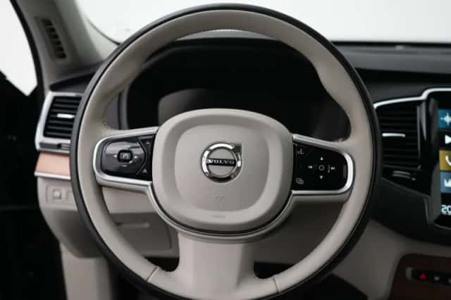 Volvo XC90 (2022) thumbnail 35