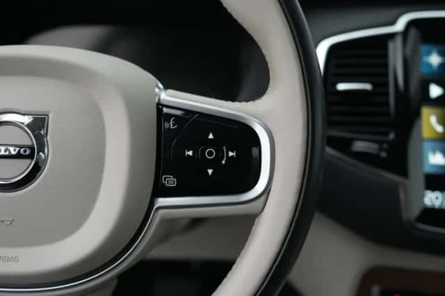 Volvo XC90 (2022) thumbnail 37