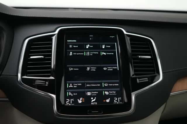Volvo XC90 (2022) thumbnail 49