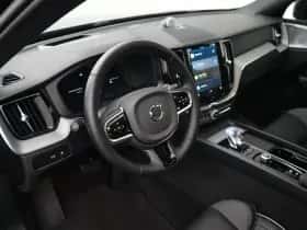 Volvo XC60 (2024) thumbnail 8